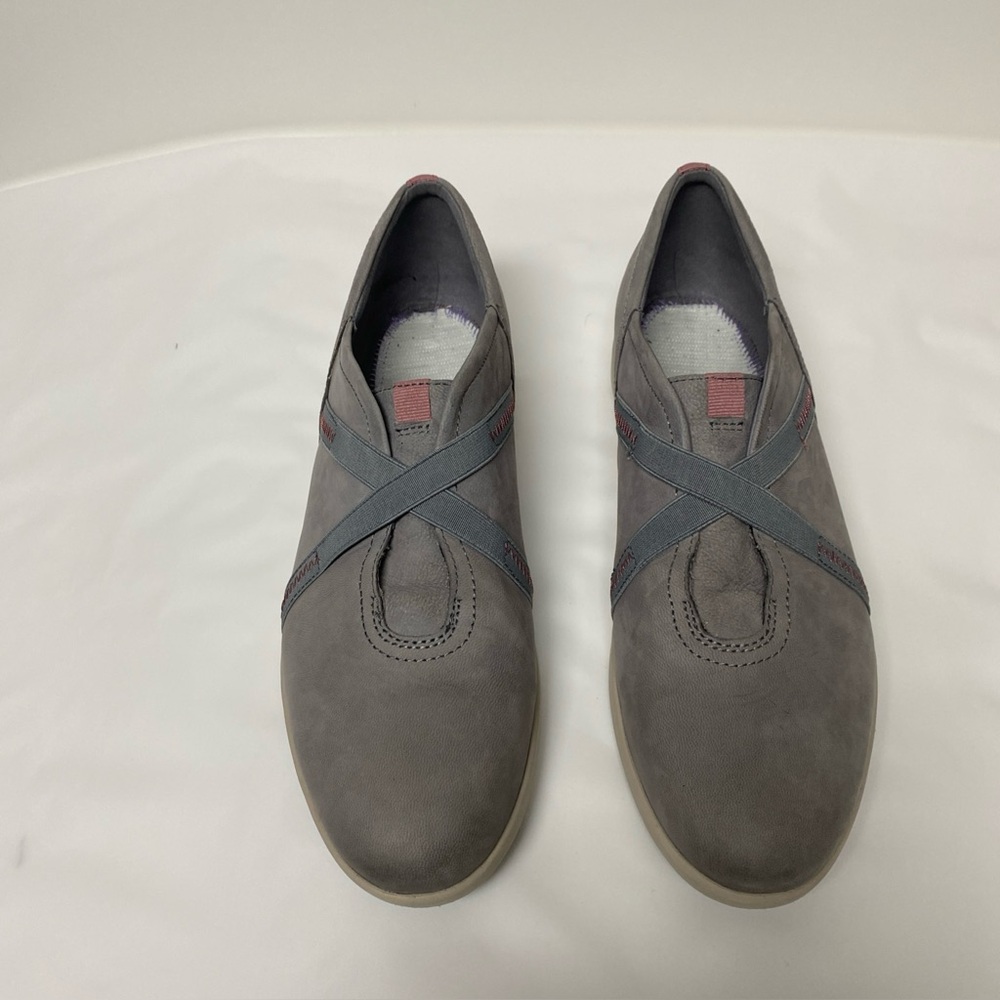 Clark’s Tamzen Step Loafers Grey Nubuck Women’s Gray Women's Slip-On Shoes SZ 12